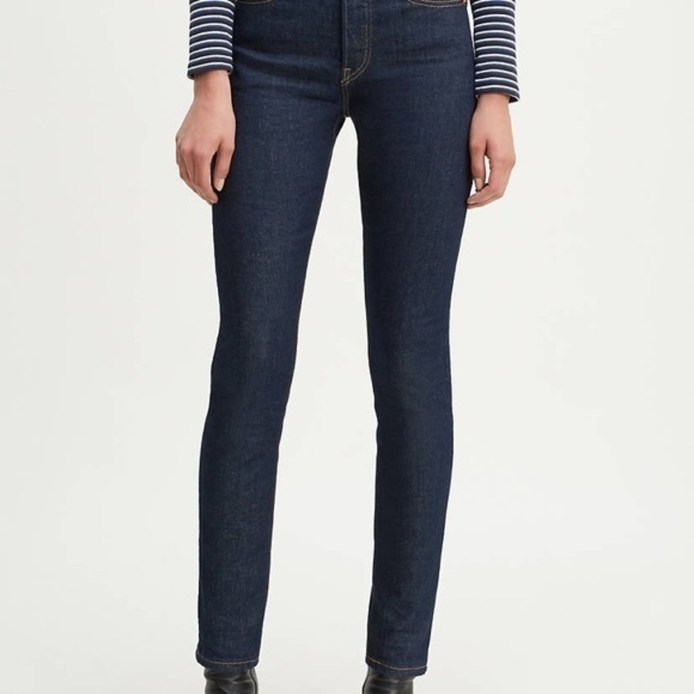 WOMEN’S PREMIUM LEVIS 501 SKINNY JEAN DARK WASH BLUE SIZE 26x28